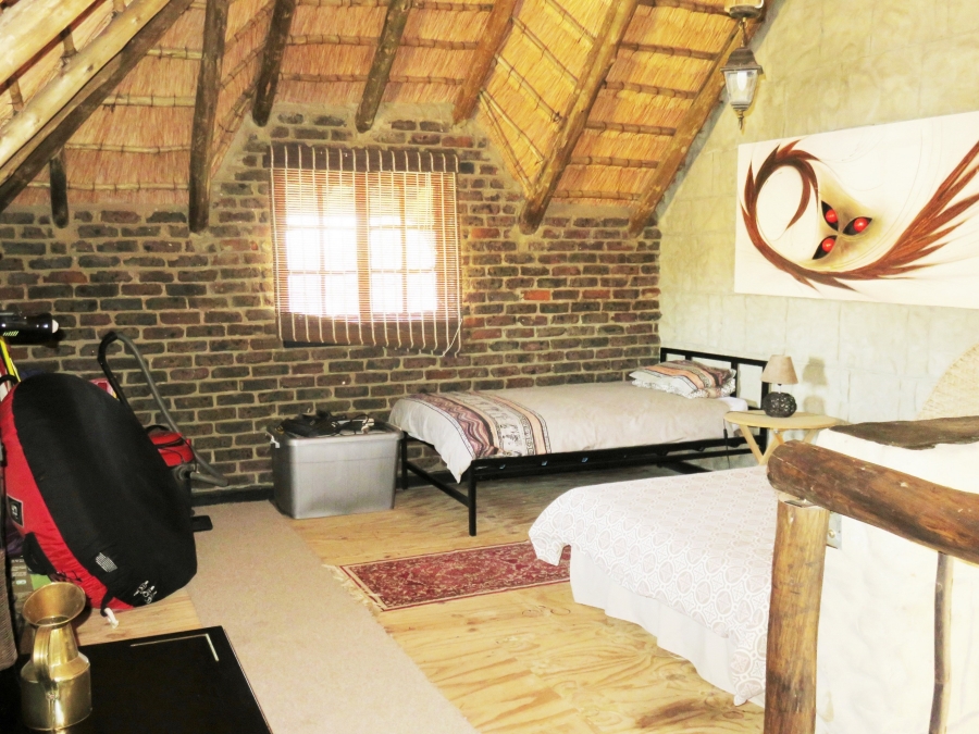 5 Bedroom Property for Sale in Oranjeville Free State